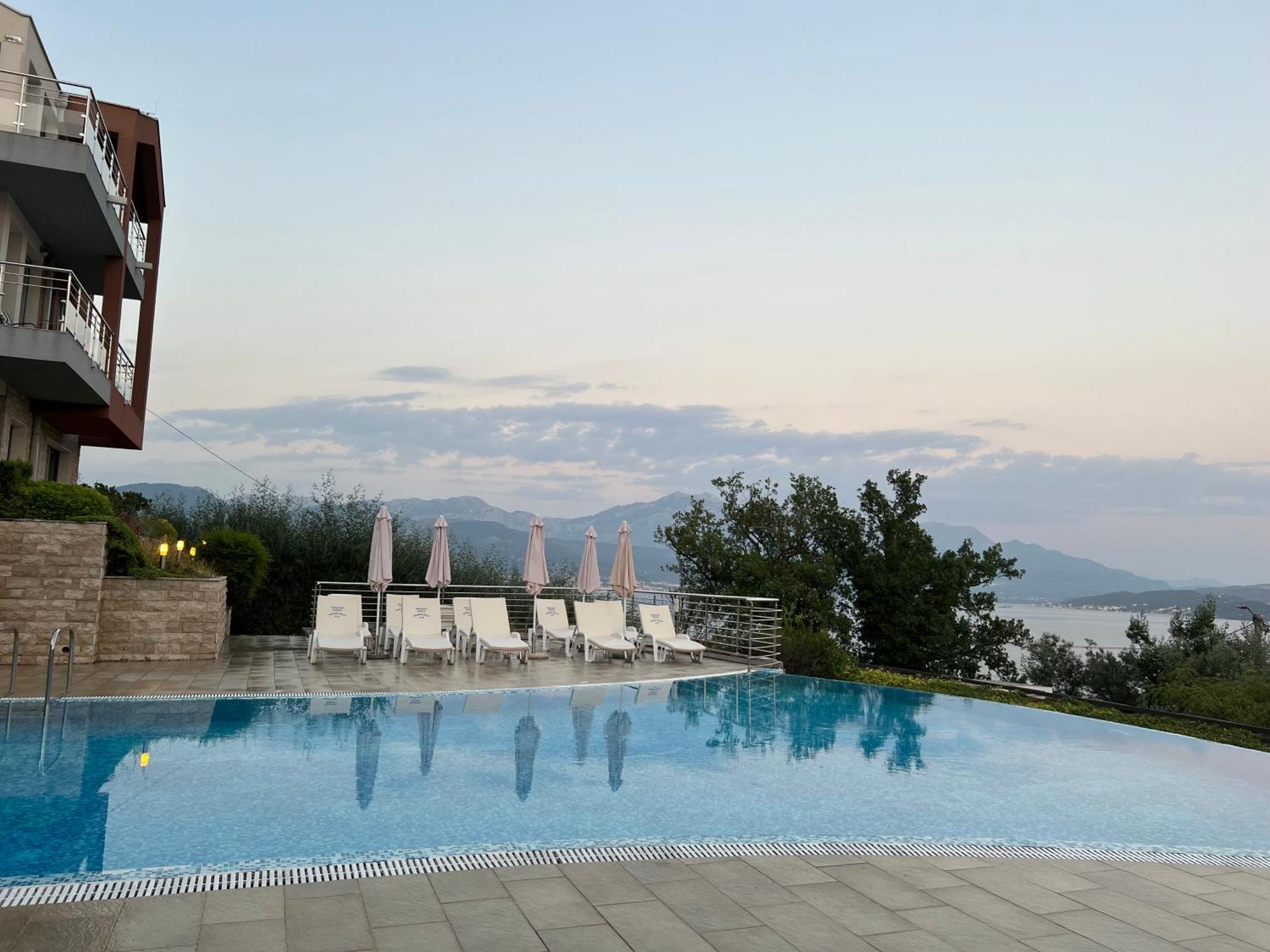 Apartmán Acacia Hill B8 Ðenovići Exteriér fotografie